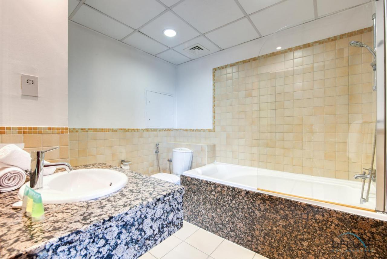 Vogue 2br At Shams 2 Jbr By Deluxe Homes * Dubai