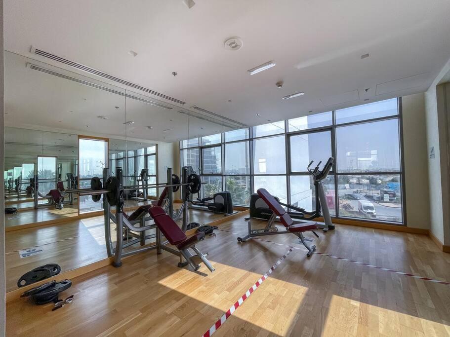 Lovely 1bedroom Damac Hills Surrounded By Daire *