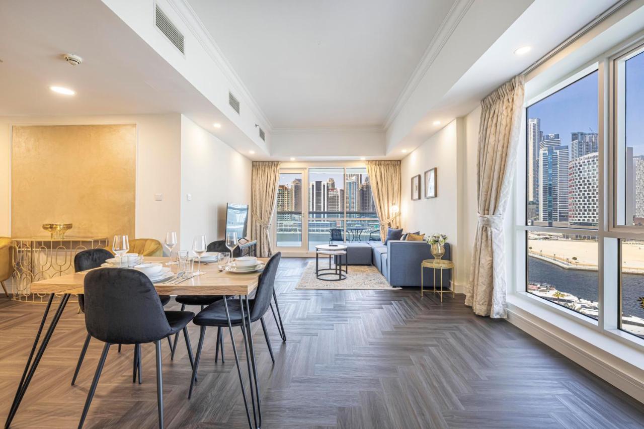 Daniels 1br Business Bay Partial Burj Khalifa View Daire