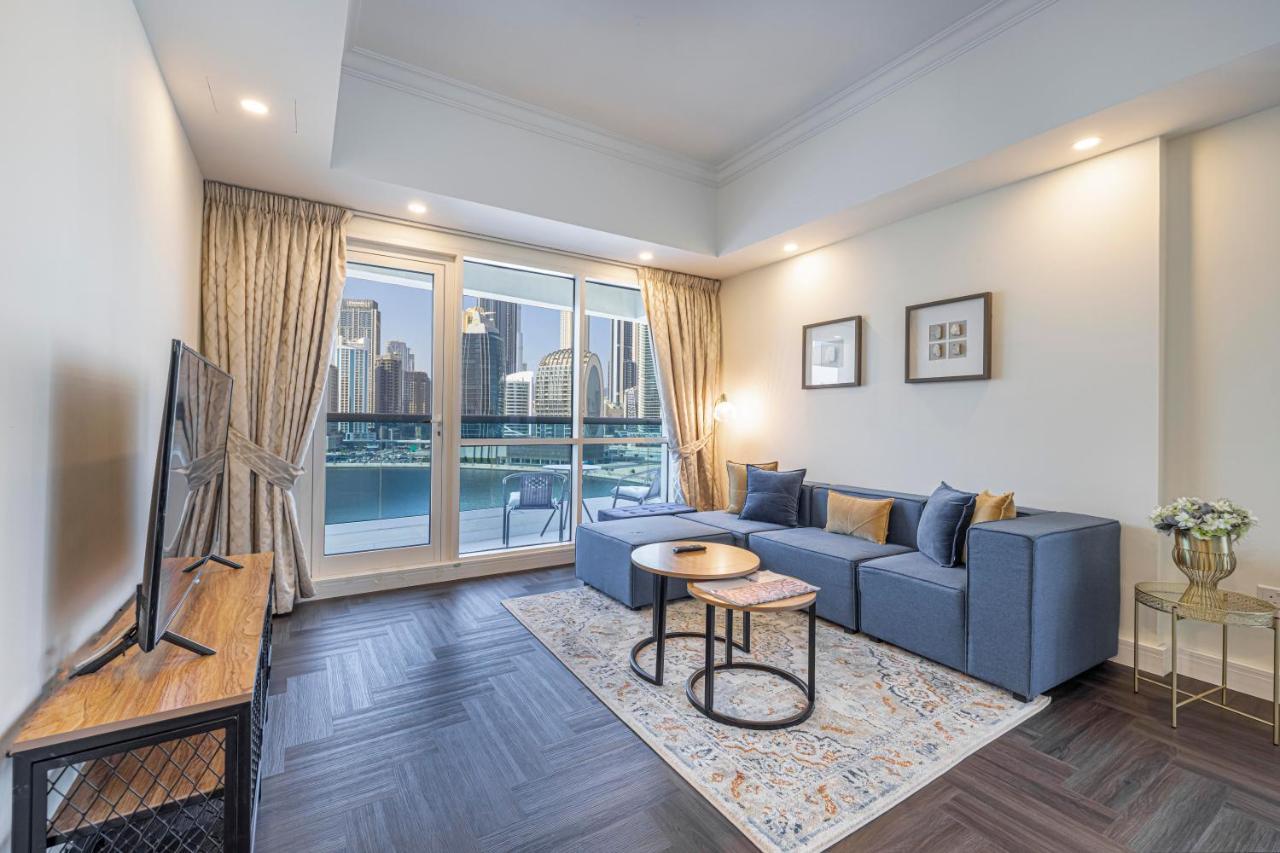 Daniels 1br Business Bay Partial Burj Khalifa View Daire