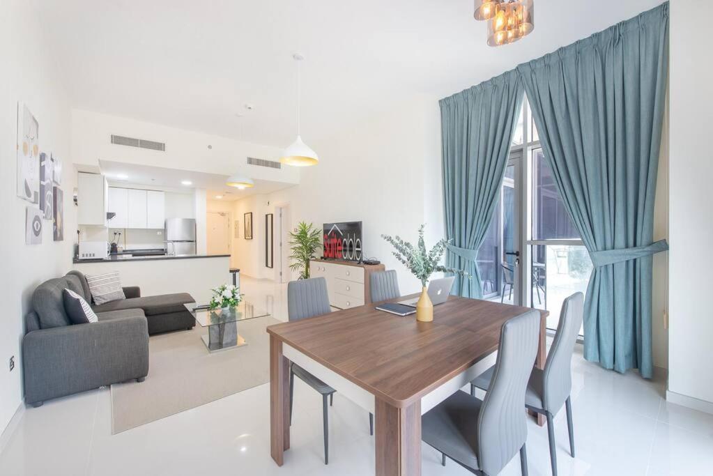 Daire Lovely 1bedroom Damac Hills Surrounded By Dubai