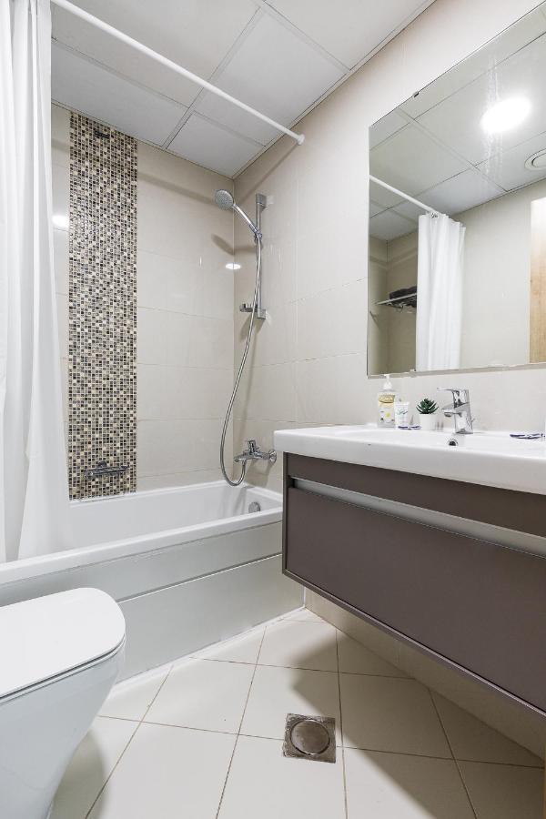 Lovely Unit With Marina View Tatil Evi