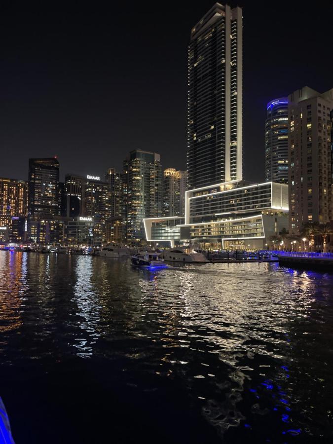 Luxury Close To Jbr Beach&yacht Club&metro-available Airport Shuttle * Dubai