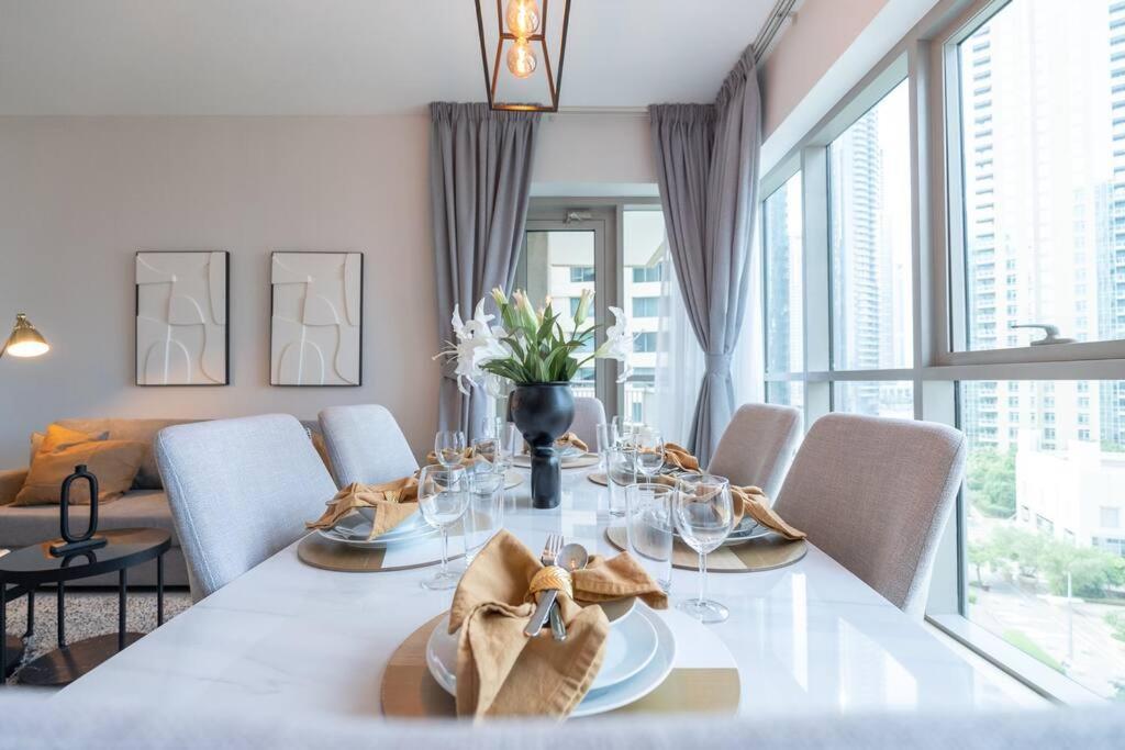 Vogue Downtown - Boulevard Tower - Burj Khalifa View Apartamento Dubai