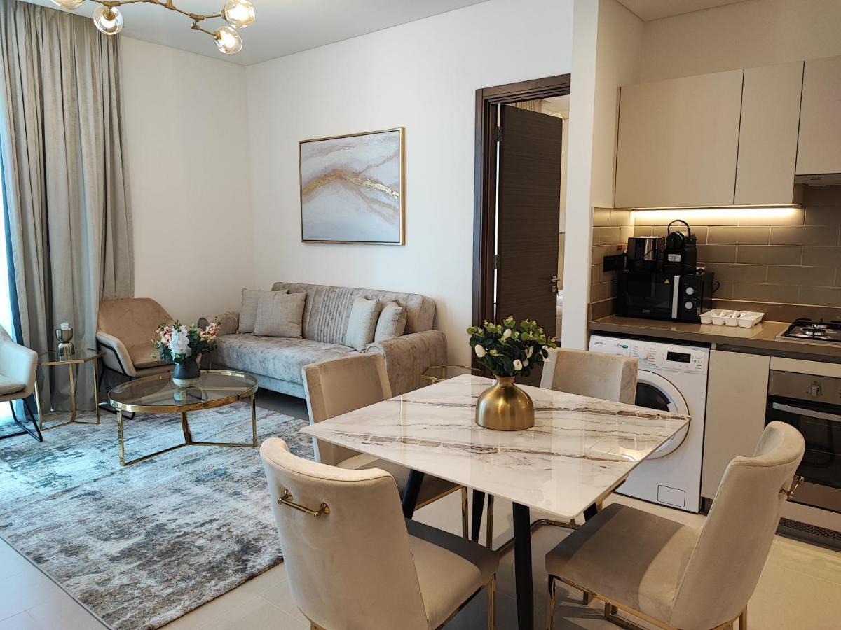 Beautiful 2 Bedroom Next To Business Bay - Sobha Creek Vista * Dubai