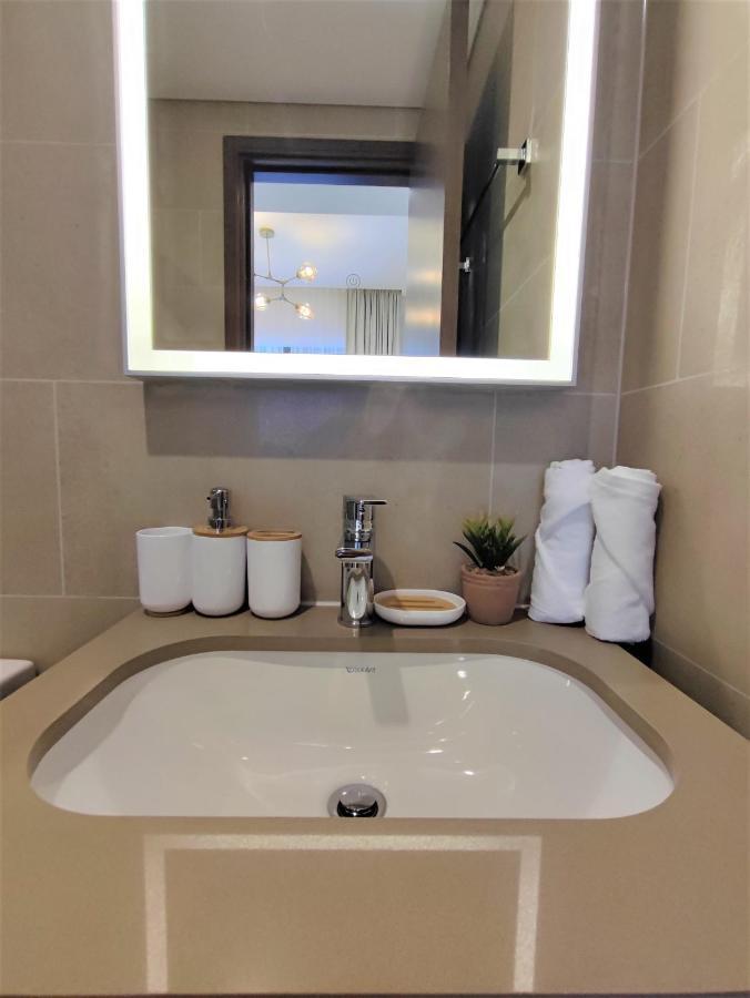 Beautiful 2 Bedroom Next To Business Bay - Sobha Creek Vista Dubai