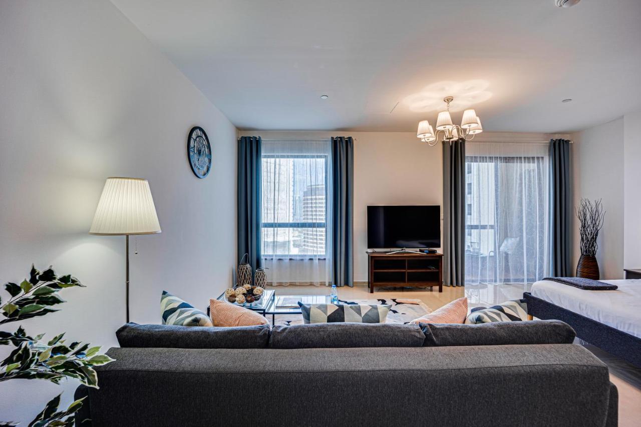 Big Sea View In Jbr Apartment
