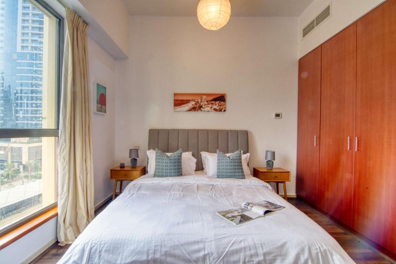 Apartment Alluring 2-br Apt Near Beach At Sadaf 1 With Marina View