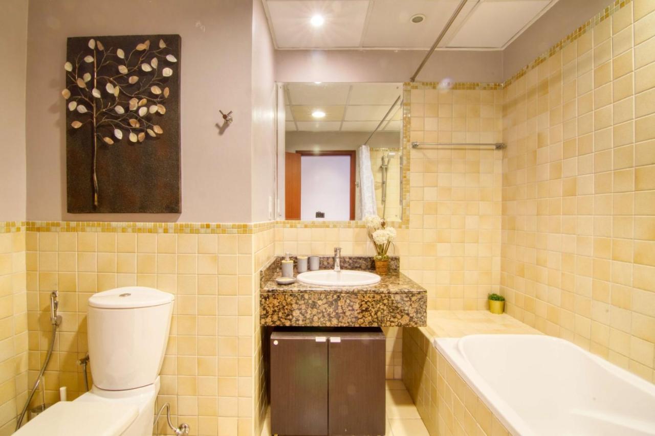Alluring 2-br Apt Near Beach At Sadaf 1 With Marina View Apartment
