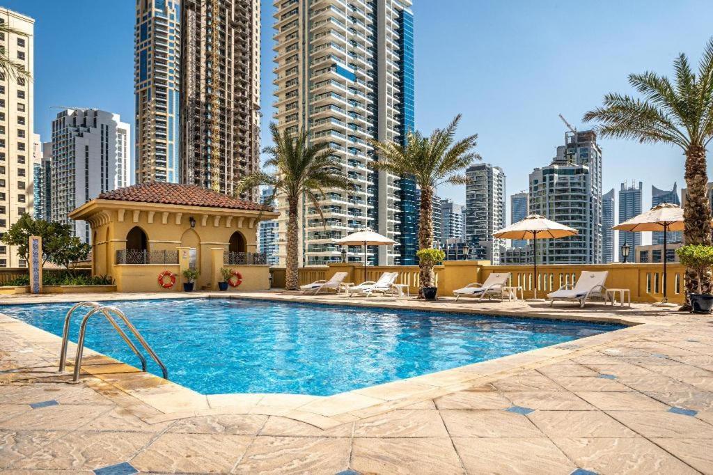 Neyar Beach Vibes - The Penthouse Albergue
