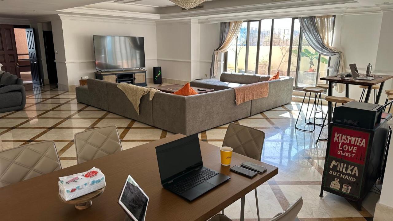 Neyar Beach Vibes - The Penthouse Albergue *