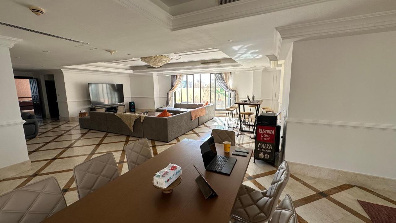 Albergue Neyar Beach Vibes - The Penthouse Dubai