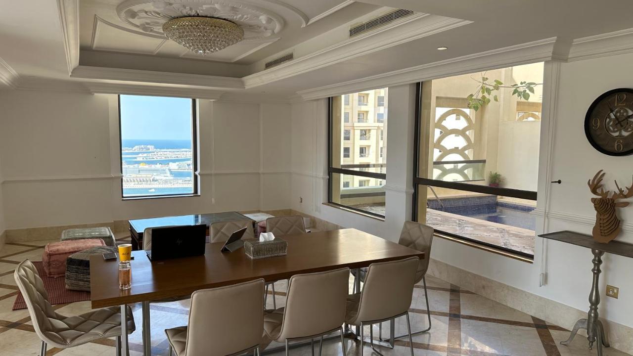 Neyar Beach Vibes - The Penthouse Albergue