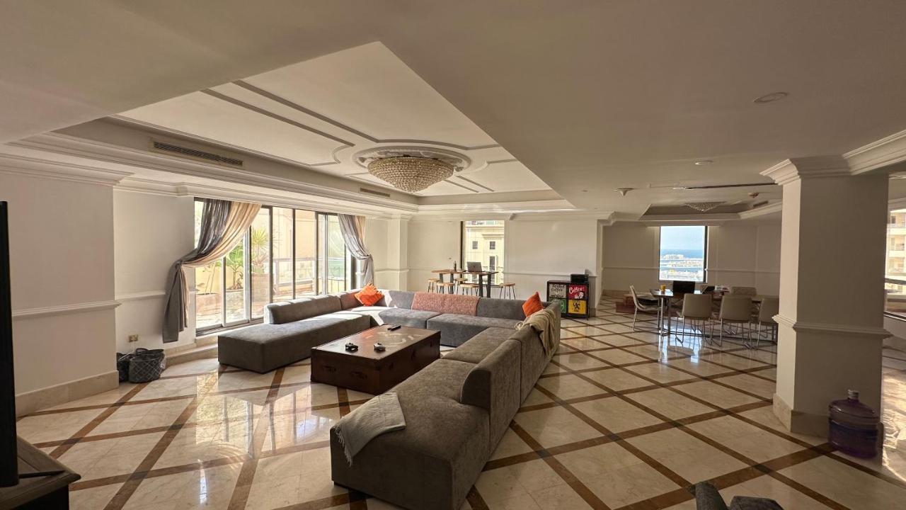 Neyar Beach Vibes - The Penthouse