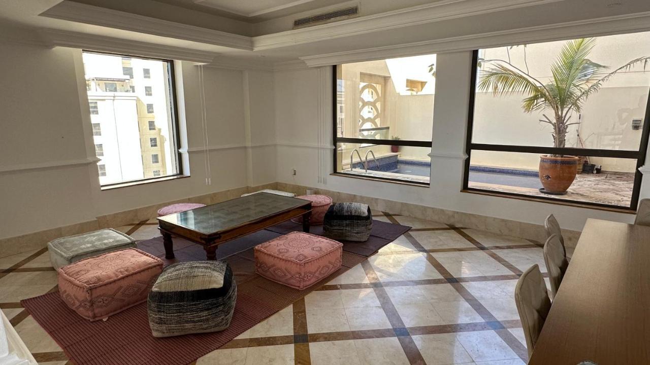 Neyar Beach Vibes - The Penthouse