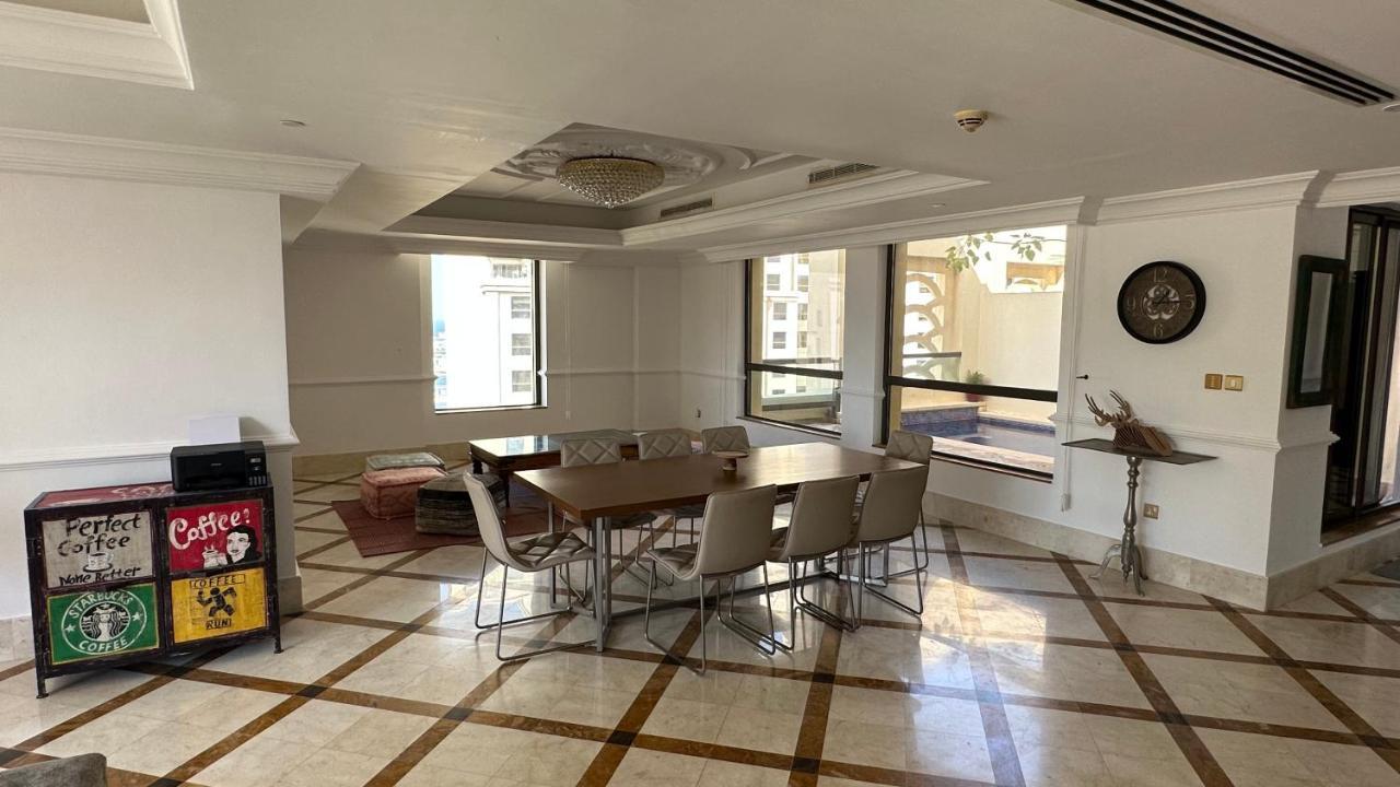 Neyar Beach Vibes - The Penthouse Albergue