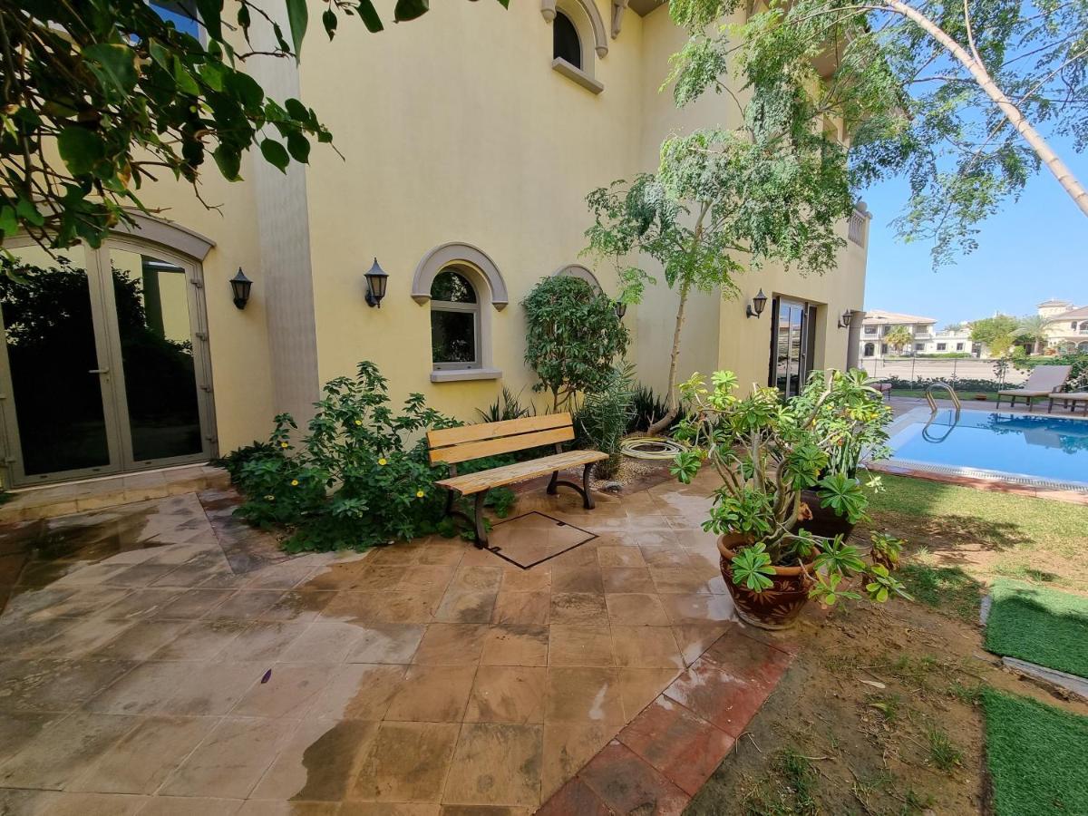 Palm Jumeirah Stunning 4bhk Villa *
