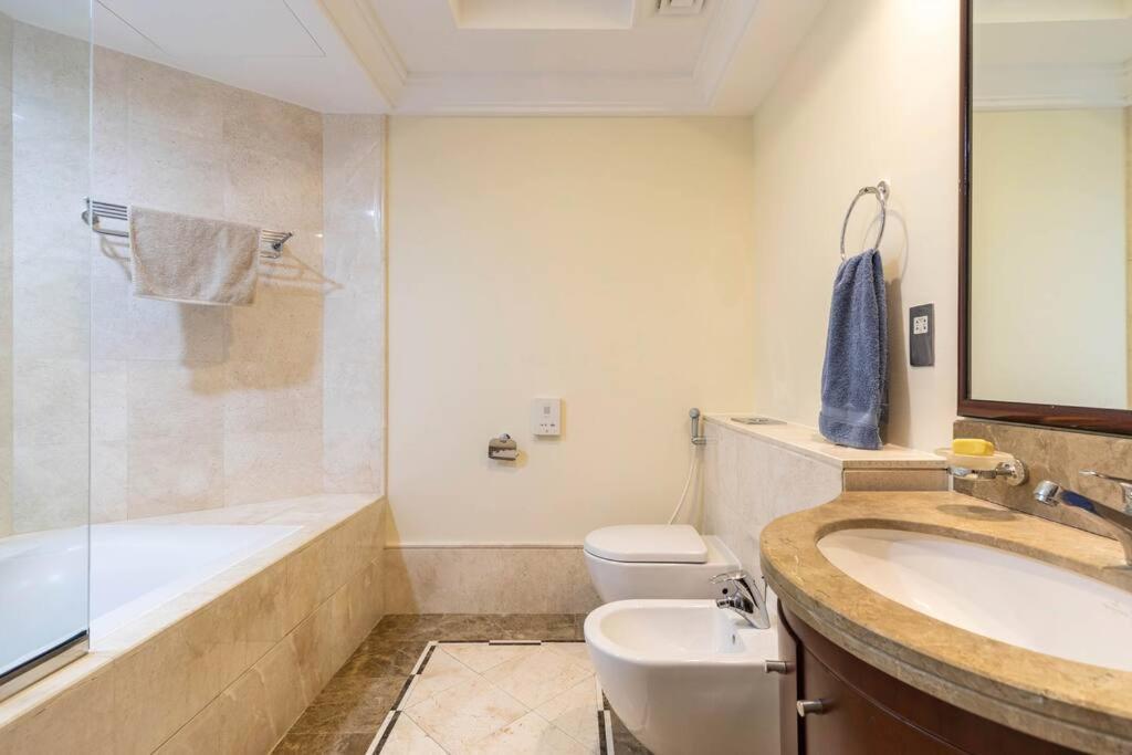 Luxury 1 Bedroom With A Private Taj Granduer At Palm Apartment