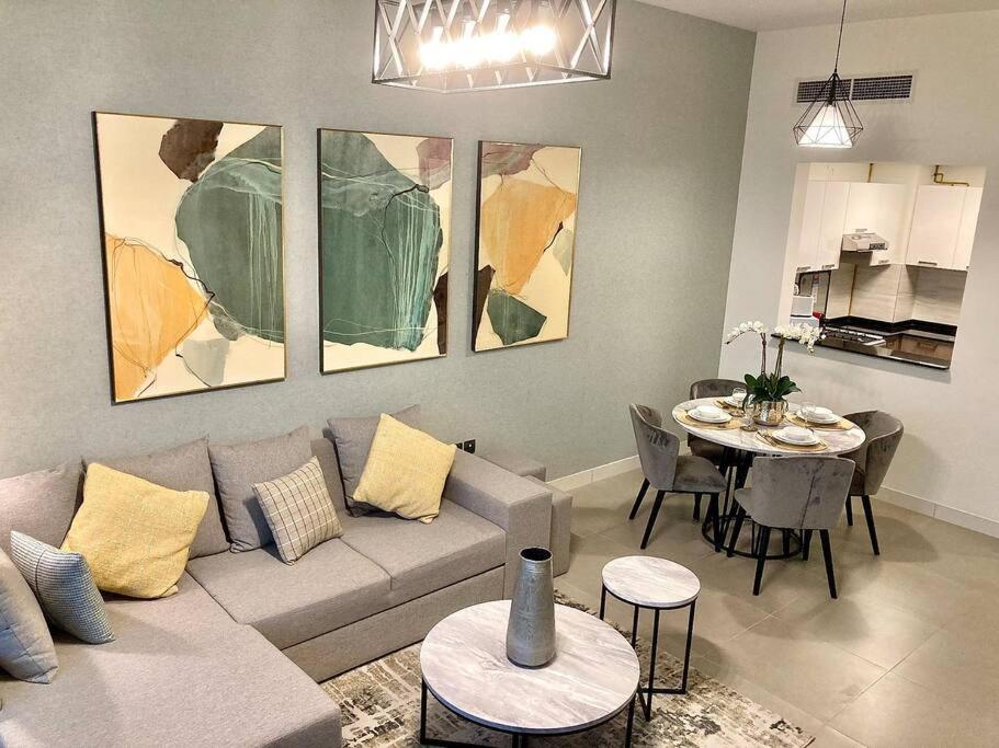 Brand New 1 Bedroom In Jumeirah Village Circle *