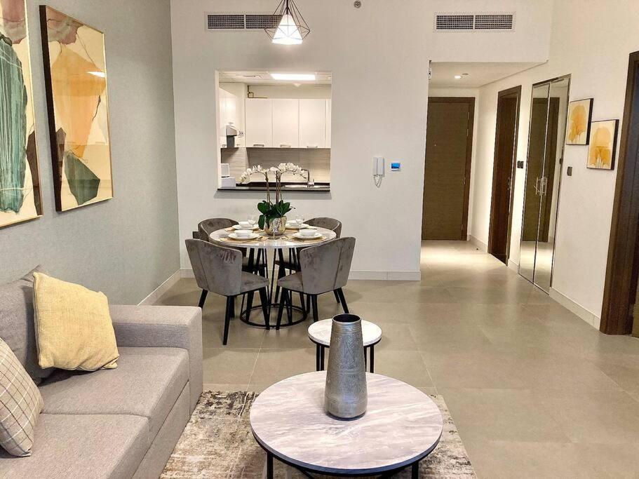 Brand New 1 Bedroom In Jumeirah Village Circle * Dubai