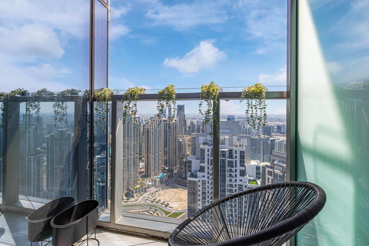 Daire Daniels Burj Khalifa View 2br In Paramount Midtown