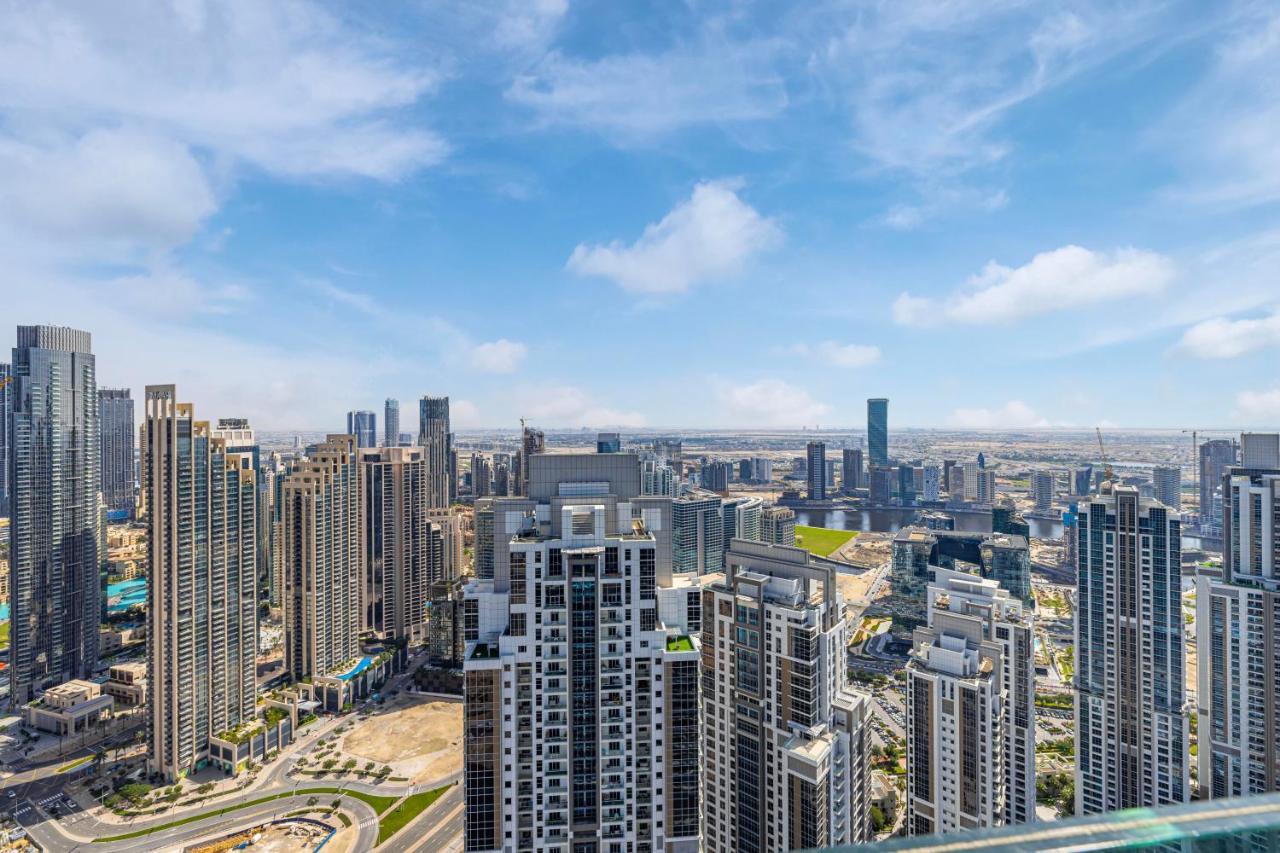 Daniels Burj Khalifa View 2br In Paramount Midtown Daire