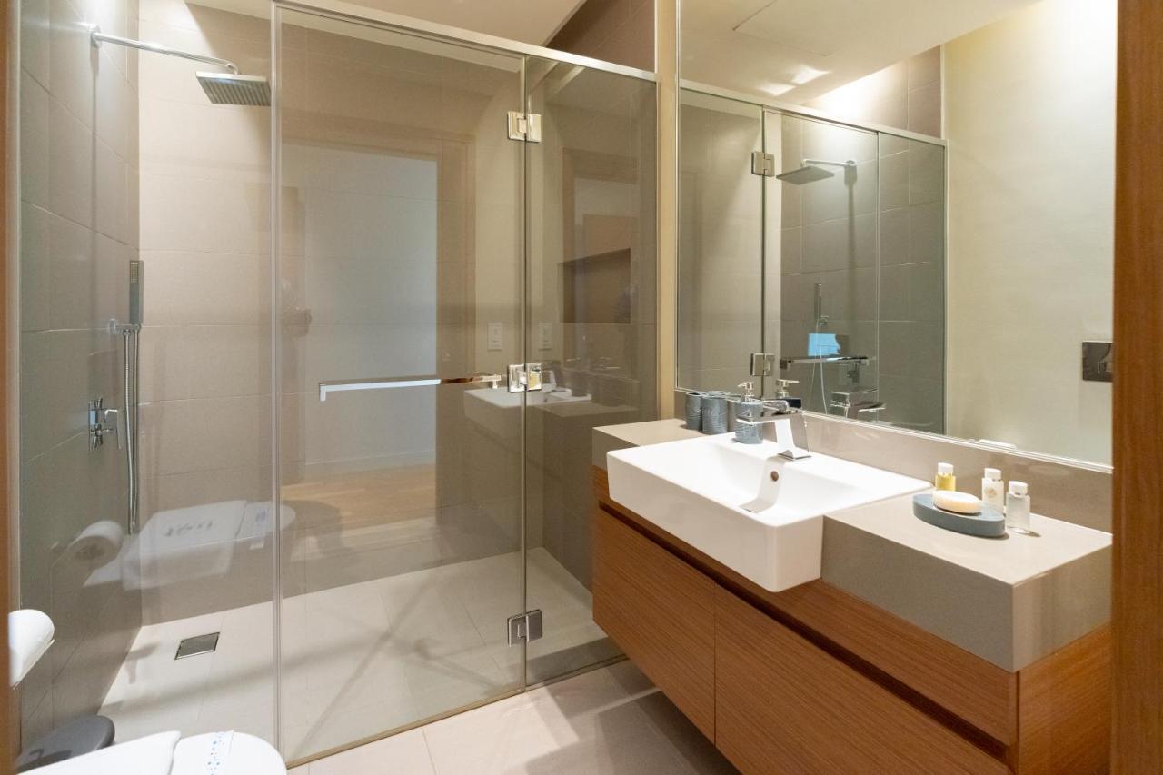 Daire Fam Living - Walk - Luxe Interiors Dubai