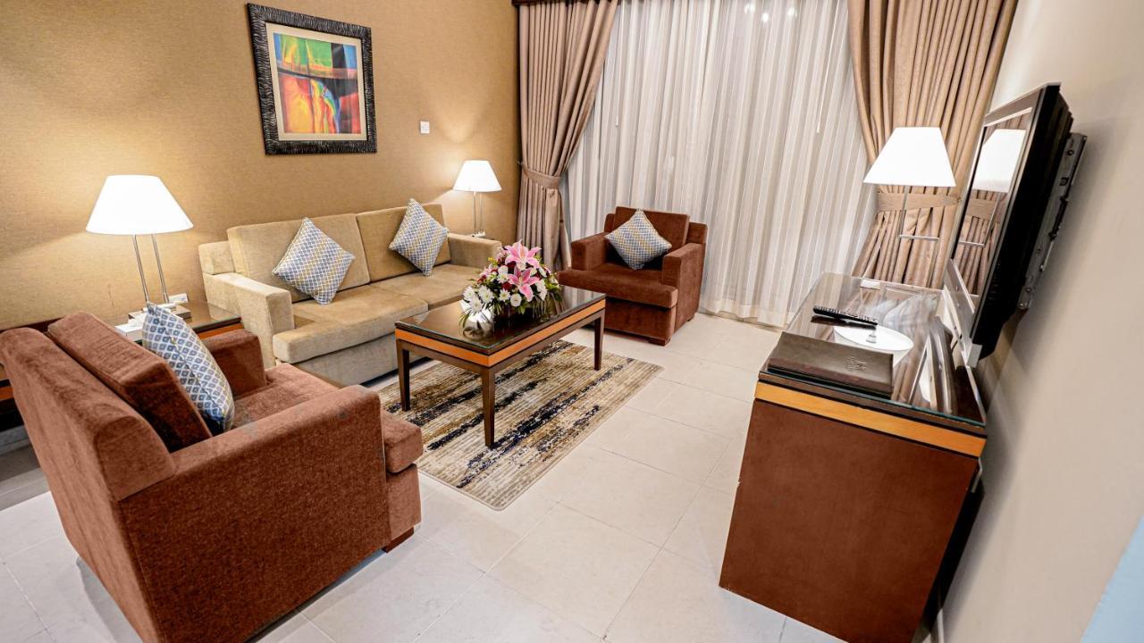 Xclusive Aparthotel