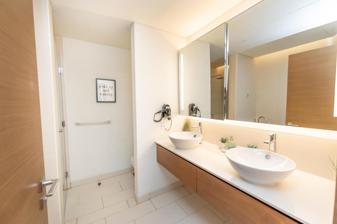 Fam Living Walk - Opposite Walk Mall - 2a Dubai