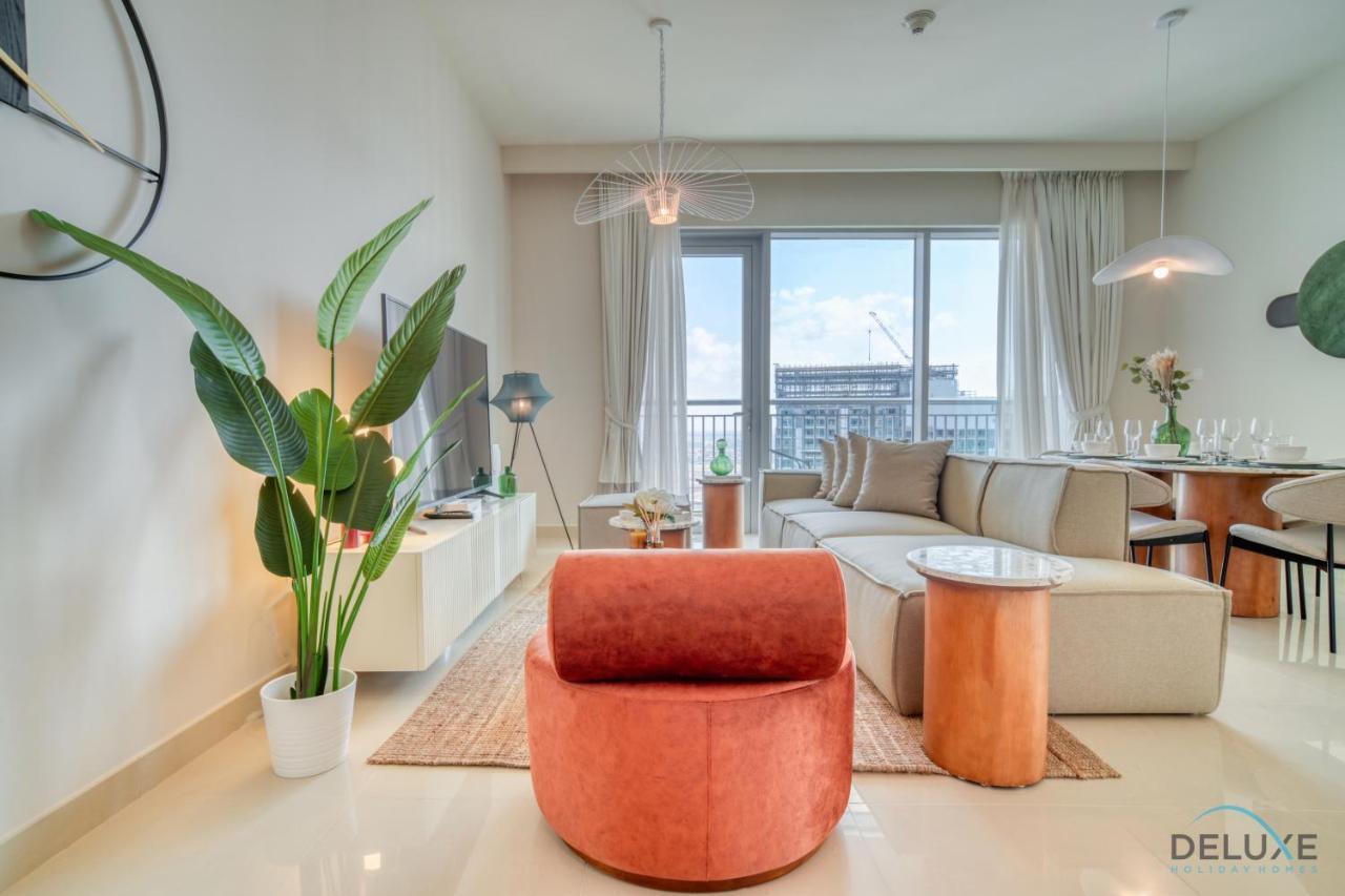 Elegant 3br With Assistant At Harbour Views Tower 1 By Deluxe Homes Apartment