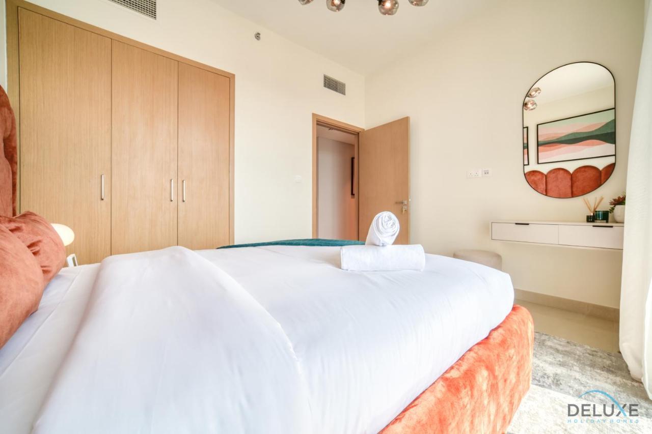 Elegant 3br With Assistant At Harbour Views Tower 1 By Deluxe Homes * Dubai