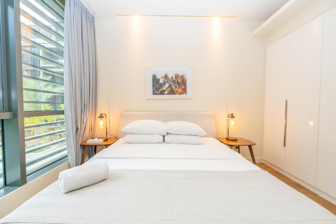 Fam Living - Walk - Urban Staycations Daire Dubai