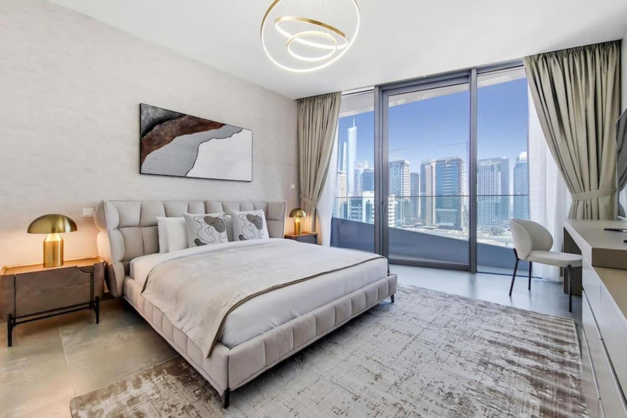 Stella Maris, Marina - Striking Two Bedroom Apartment Dubai