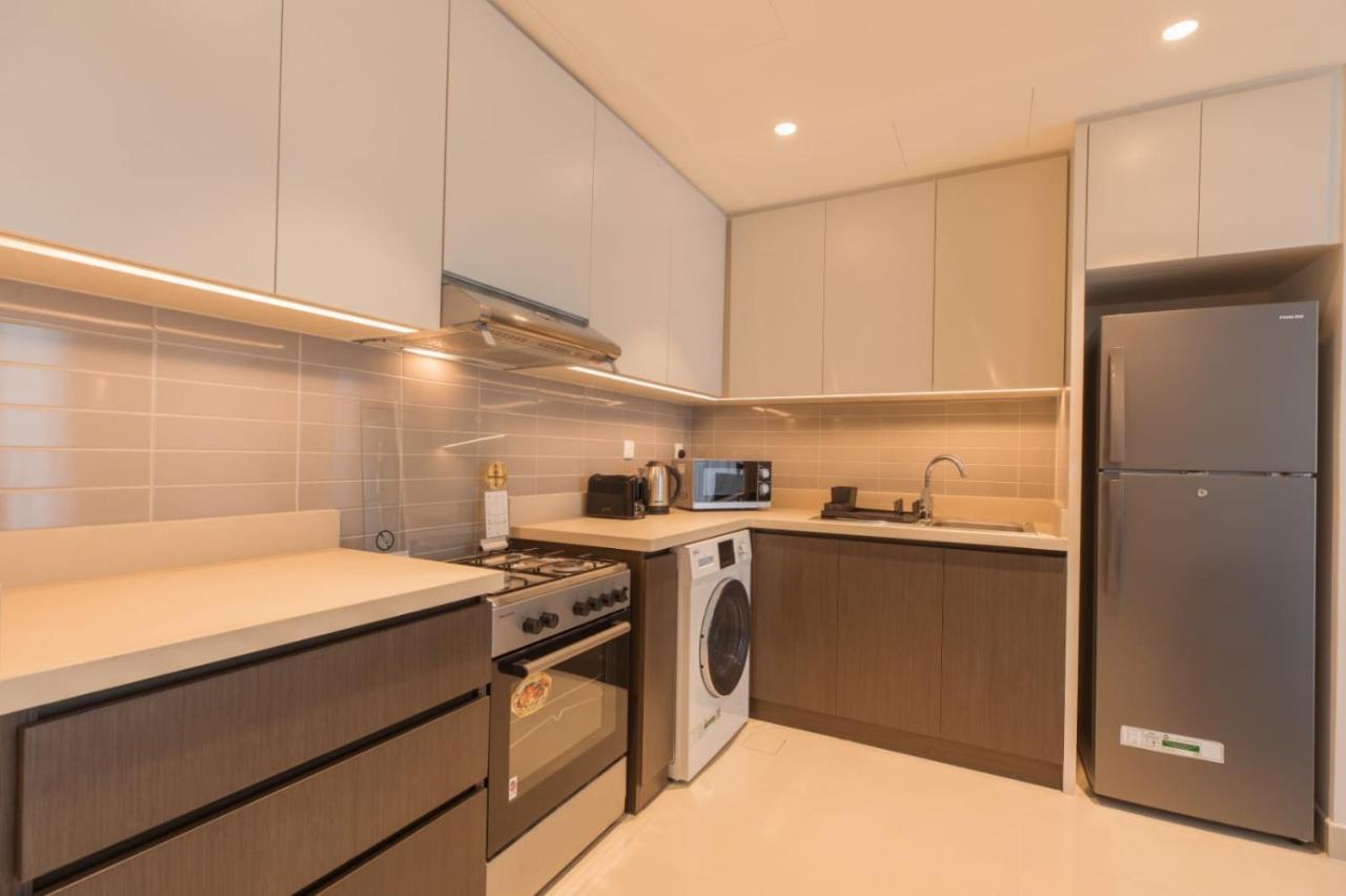 Apartment 1 Bedroom At Harbour Views By Pk Holidays Dubai