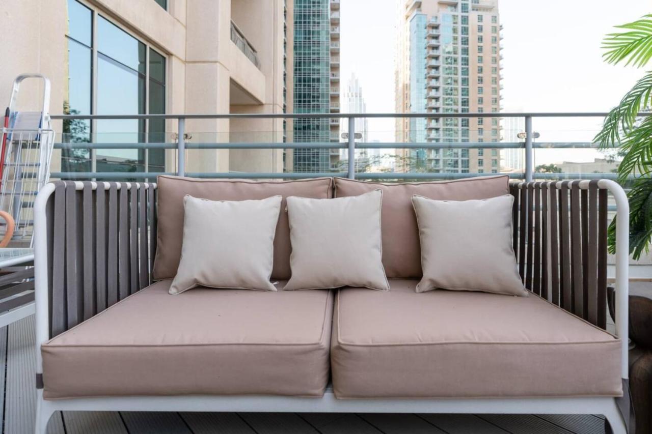 Stylish And 1 Bd In Downtown * Dubai
