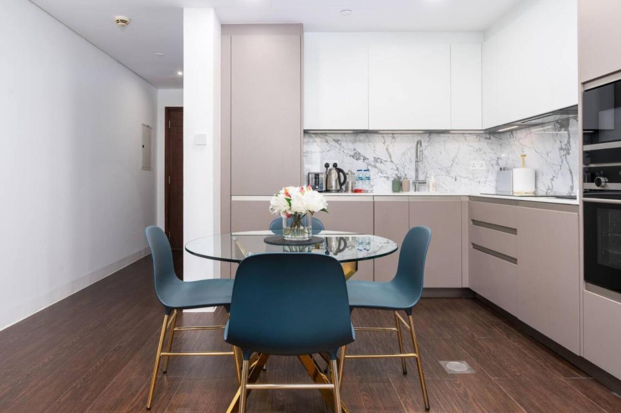 Stylish And 1 Bd In Downtown Apartment *