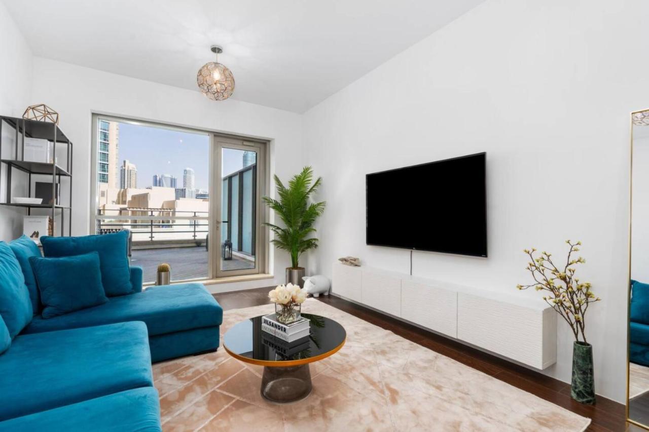 Stylish And 1 Bd In Downtown