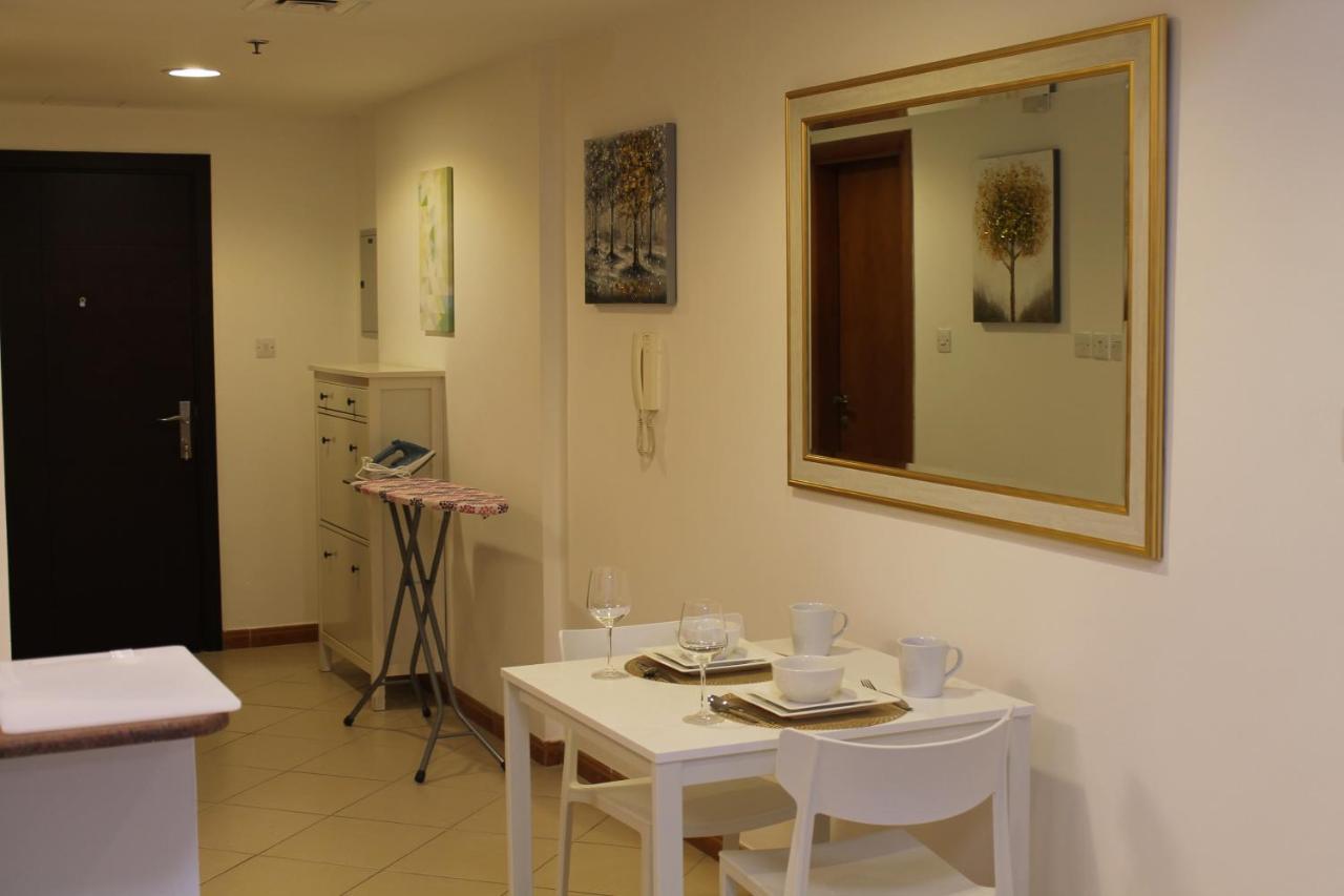 Spacious In Marina Close To Metro And Apartment *