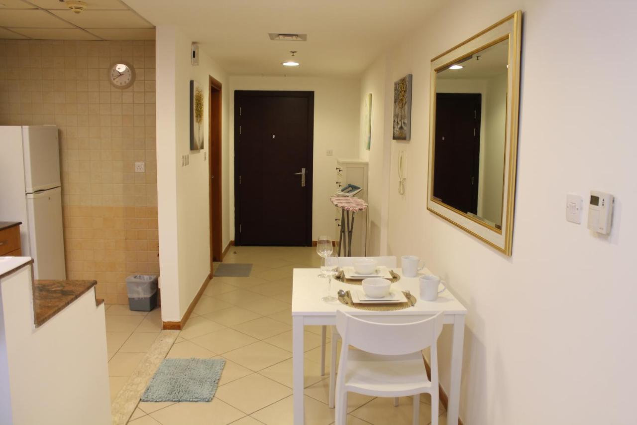 Spacious In Marina Close To Metro And Apartment *
