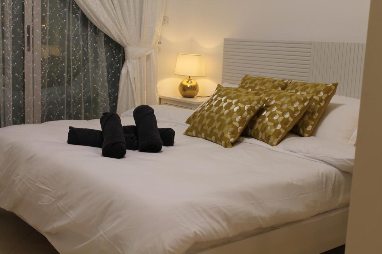Spacious In Marina Close To Metro And Dubai