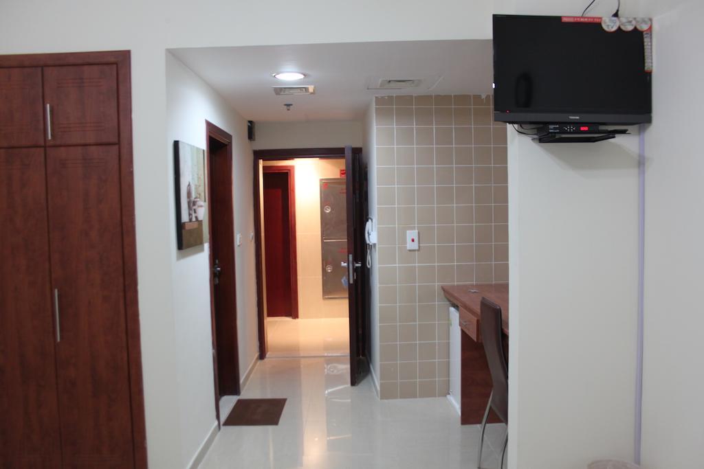 Africana Otel *
