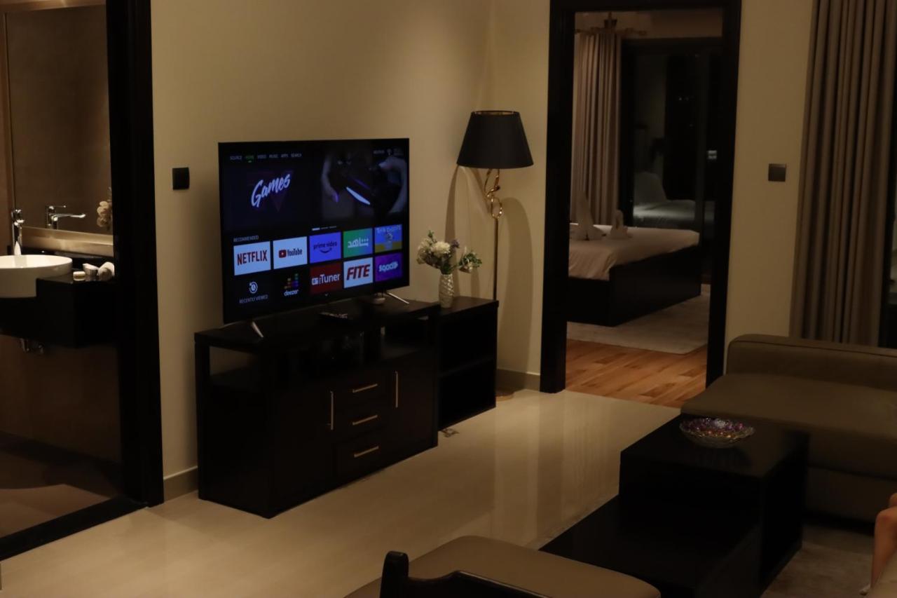 Elite Downtown Residences - Paradise View Apartment