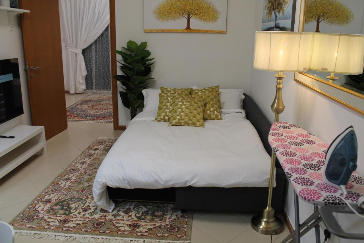 Apartamento Newly Furnished Cozy 1 Bedroom Close To Jbr And Metro *