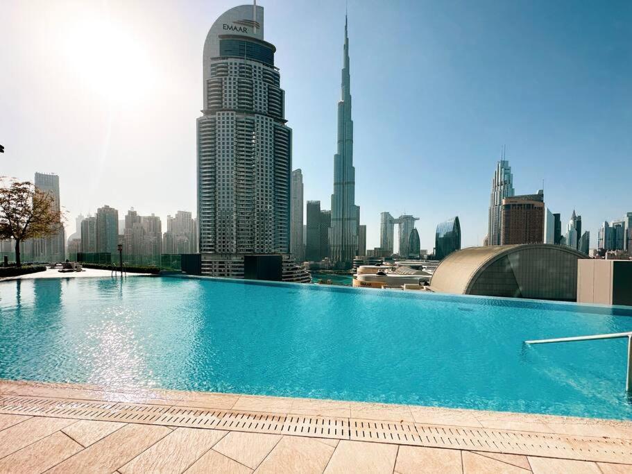 Magnificent Brand New Lux 3br Burj & Fountain View Apartment *
