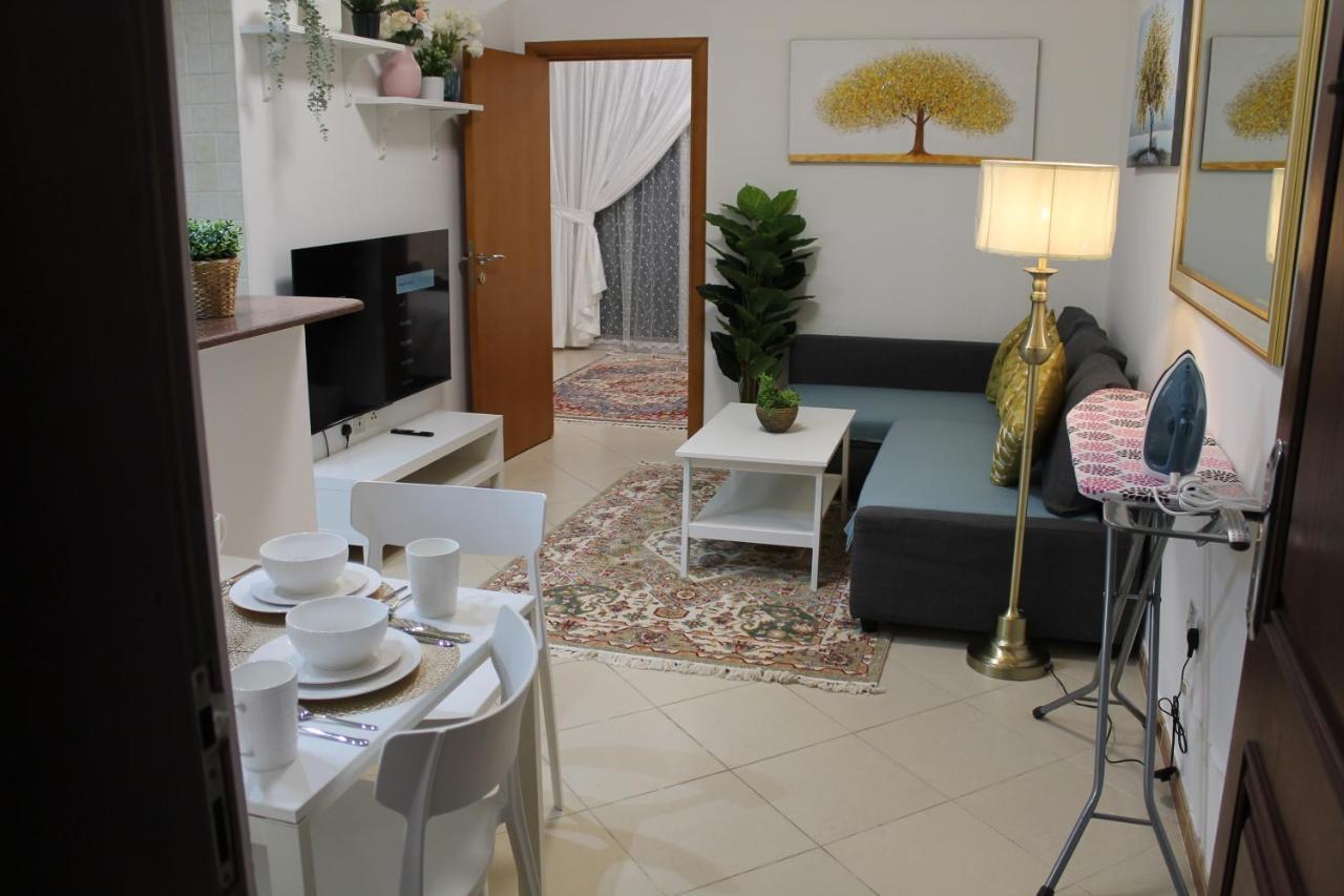 Apartamento Newly Furnished Cozy 1 Bedroom Close To Jbr And Metro Dubai