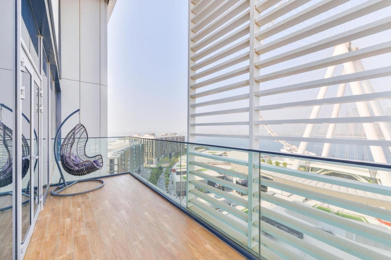 Spectacular 3 Bedroom With Maids Facing The Eye Apartment *