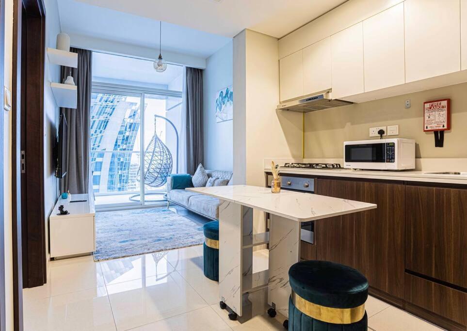 Apartment Turquoise - Downtown 1 Bedroom Business Bay - Canal View Dubai