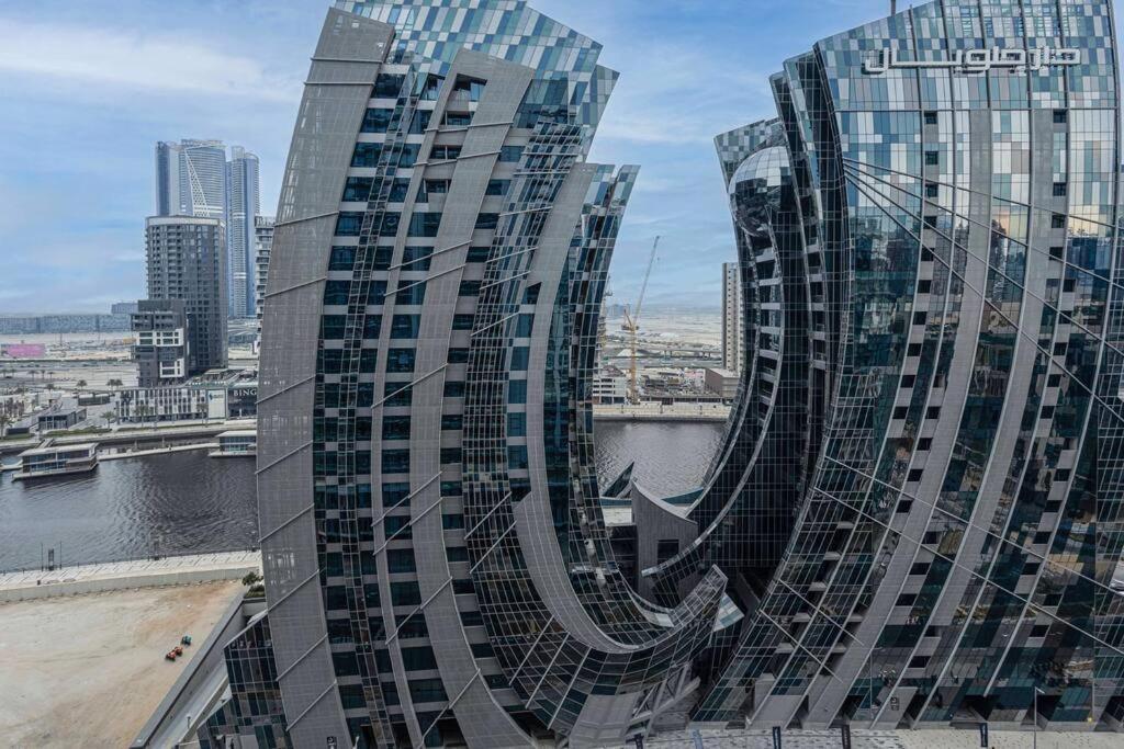 Turquoise - Downtown 1 Bedroom Business Bay - Canal View Dubai