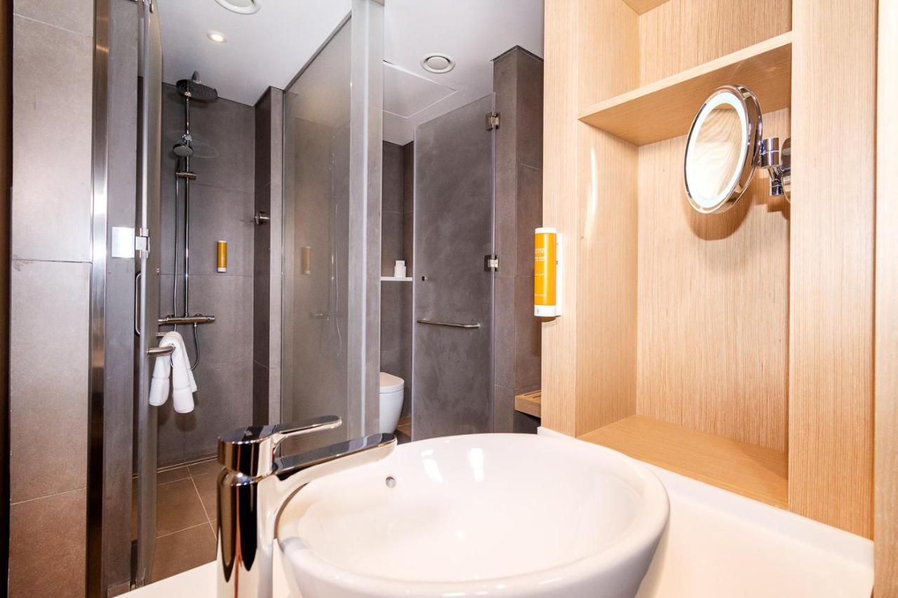Premier Dragon Mart Hotel 3*