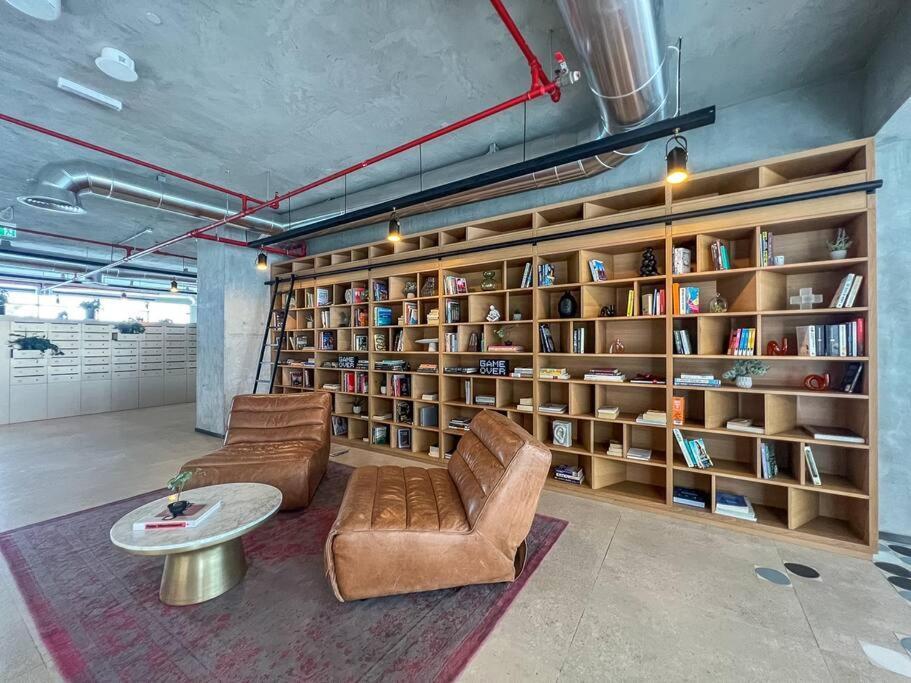 Apartment Cozy 2bd - Work In Style *
